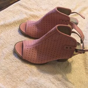 Pinkish open toe low heel boot